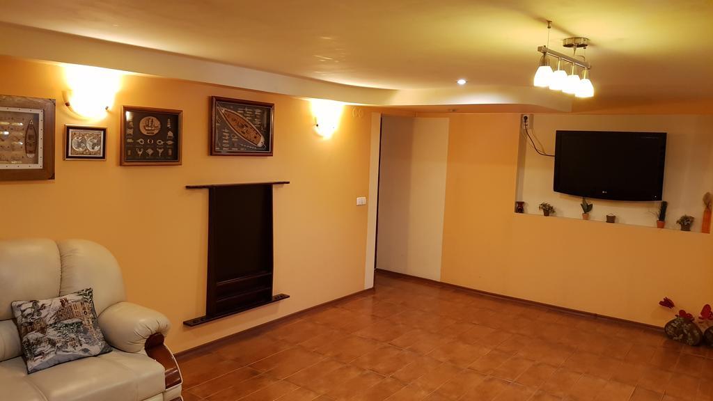 Ezerkiemis Hotell Trakai Exteriör bild